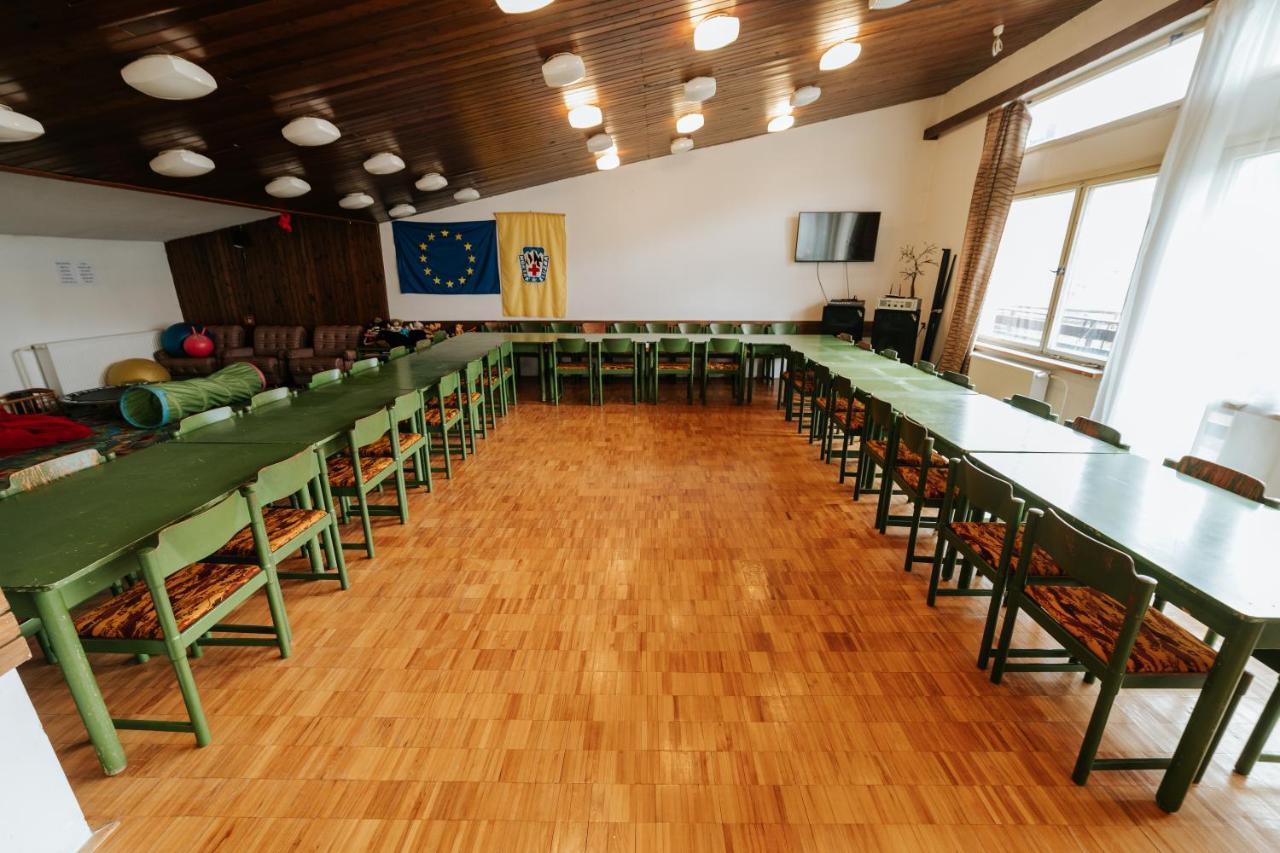Dom Horskej Sluzby Vandrarhem Terchová Exteriör bild